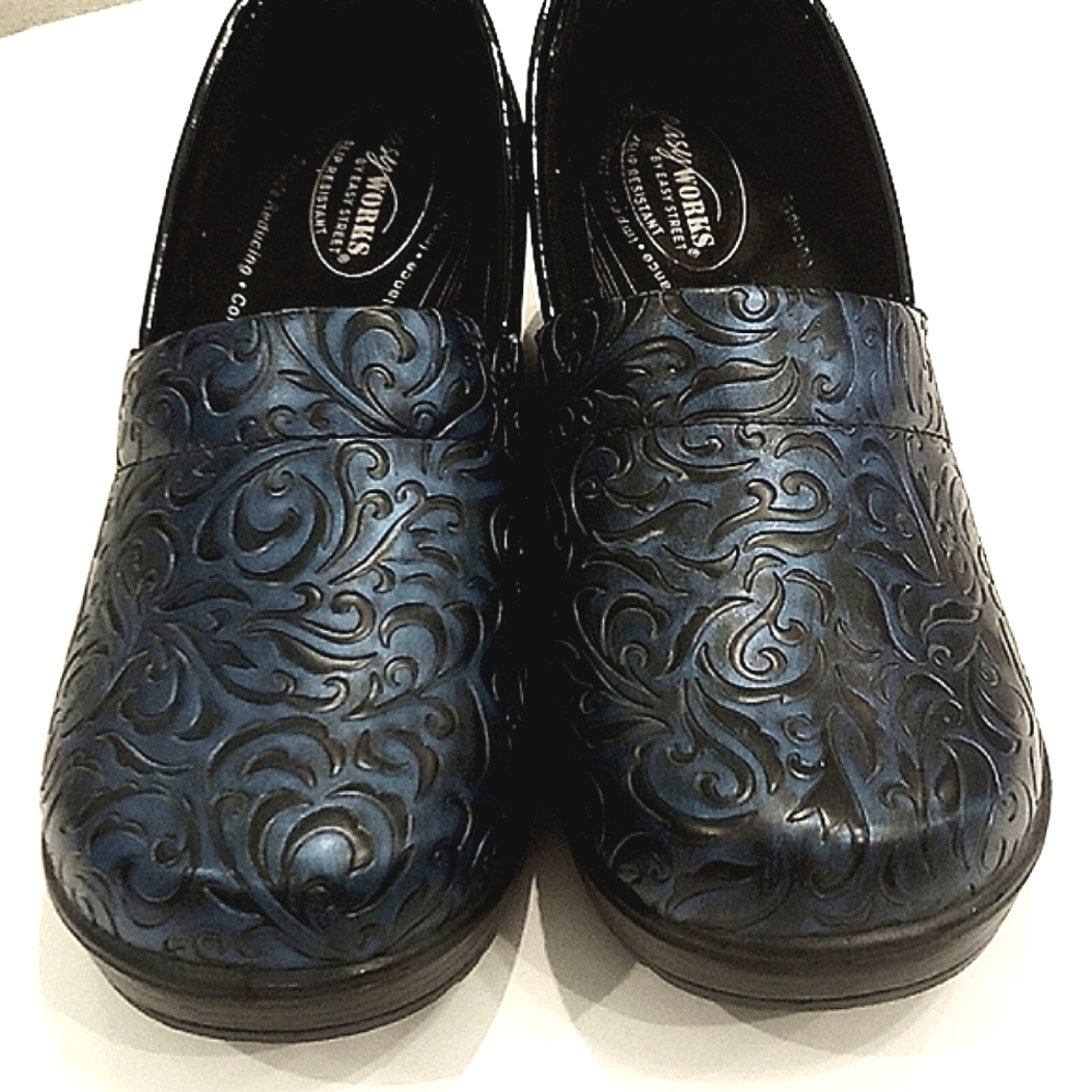 Easy Works by Easy Street Blue/Black Tooled Slip On Comfort Clogs 10M